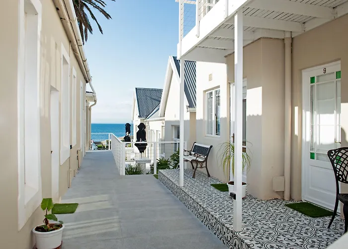 Boulders Beach Hotel And Restaurant